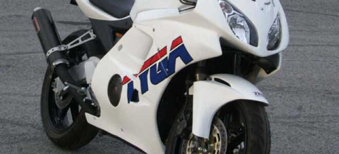 Kawasaki Ninja Vs Honda Cbr R Vs Kawasaki R — Moto Forum — diabloarea.ru Forum