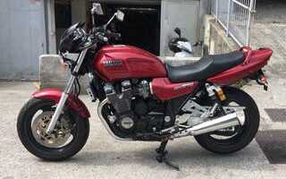 HONDA CB SF and YAMAHA XJRR | ВКонтакте