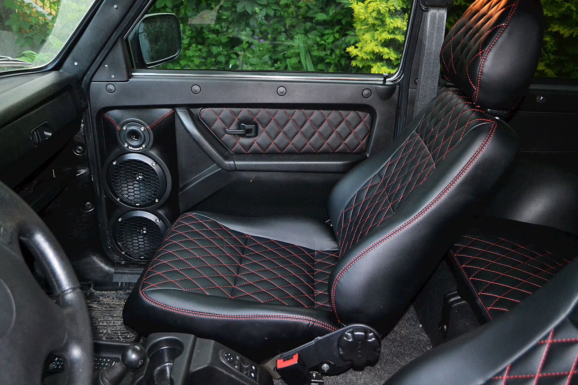 Какой бывает тюнинг салона Нивы